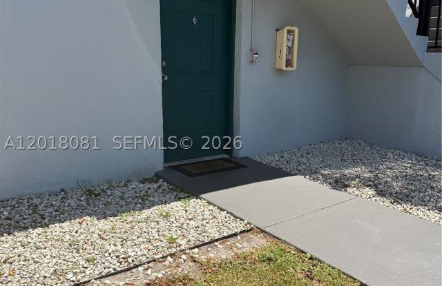 7120 NW 179th St photos photos