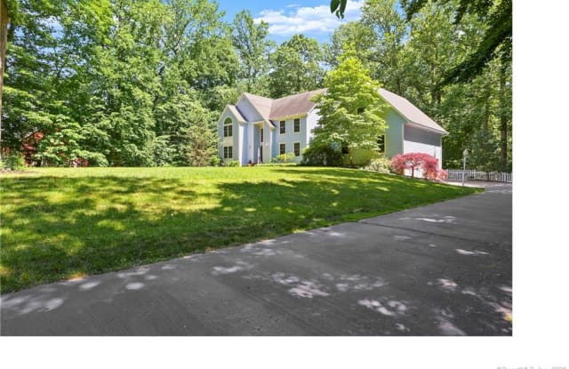 30 Cherry Gate Lane - 30 Cherrygate Lane, Trumbull, CT 06611