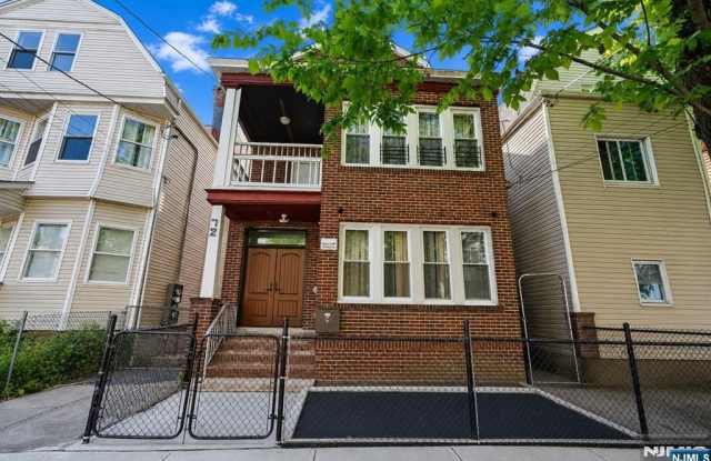 72 Seymour Avenue photos photos