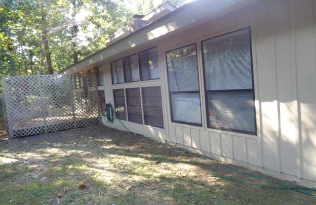 300 Atkins Road Gallery 3