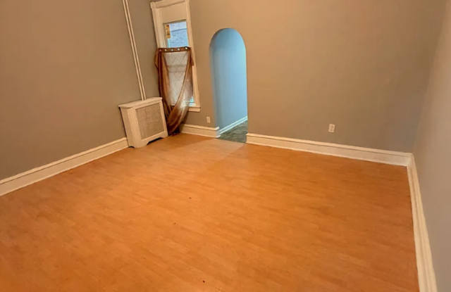6920 Paschall Ave., 4 bedrooms, 1 bathroom House for $1,700/ Month Gallery 4