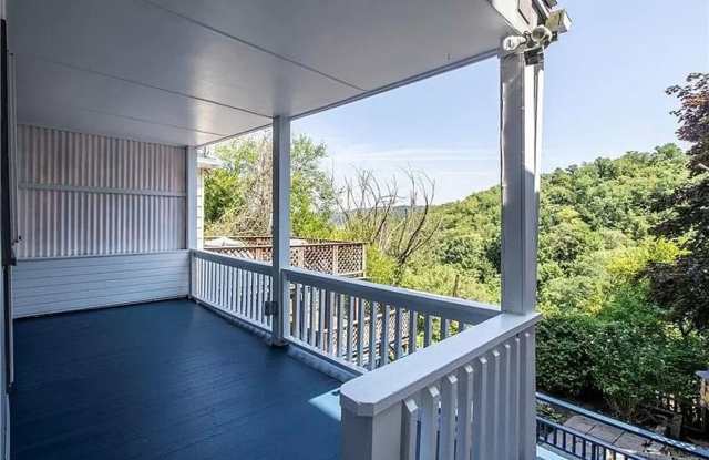 Upper Lawrenceville - 2 Bedrooms 1.5 baths.  AVAILABLE AUGUST 2026 Gallery 4
