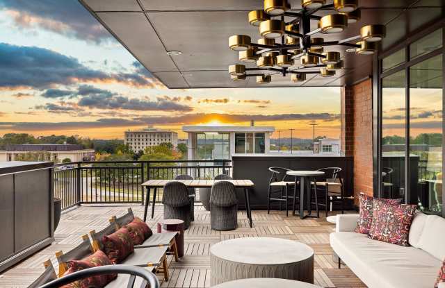 Bennet at BullStreet photos photos