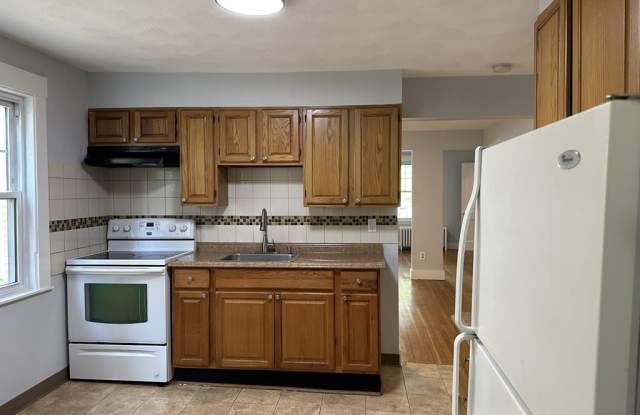 18 Symmes St - 18 Symmes Street, Boston, MA 02131