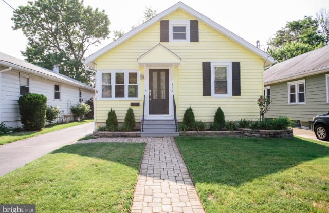 316 LANDIS AVENUE - 316 Landis Avenue, Oaklyn, NJ 08107