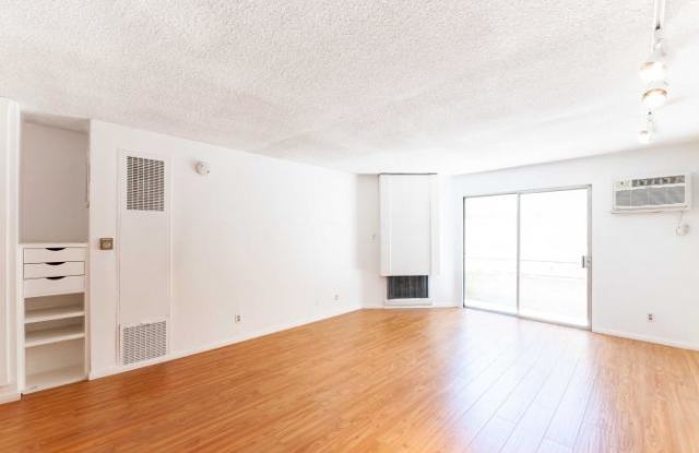 11661 Goshen Avenue #103 Gallery 2
