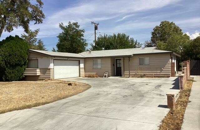 43628 Fern Avenue - 43628 Fern Avenue, Lancaster, CA 93534