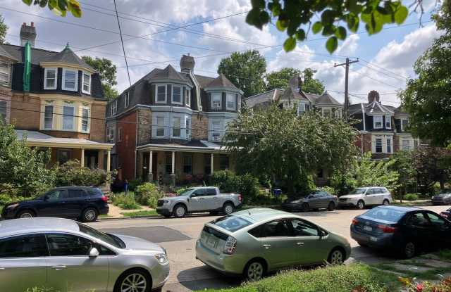 4812 WARRINGTON Avenue Gallery 1