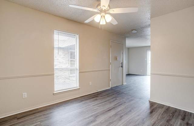 HALF OFF FIRST MONTH'S RENT Gallery 4