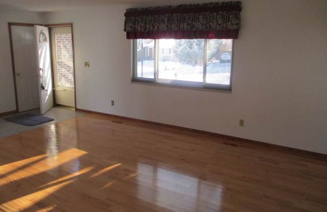 2882 S. Biscay Court Gallery 3