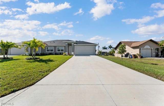 5023 24th Street SW unit: 2 photos photos