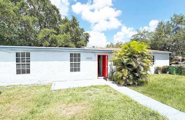 13325 NW 17TH Avenue Gallery 1