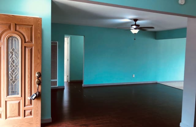 468 Hightree Place Gallery 3