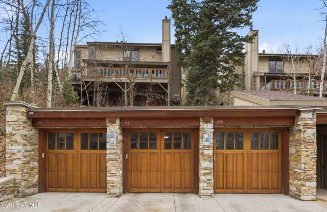 1421 Crescent Road photos photos