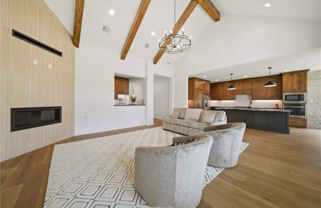 3638 Slocum Hill Drive Gallery 4