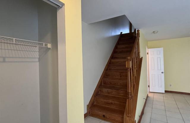 5120 Radnor Ct Gallery 3