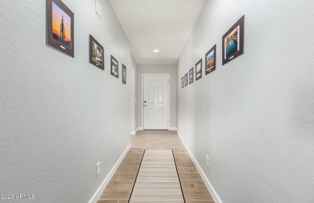 18221 W Pueblo Avenue Gallery 4