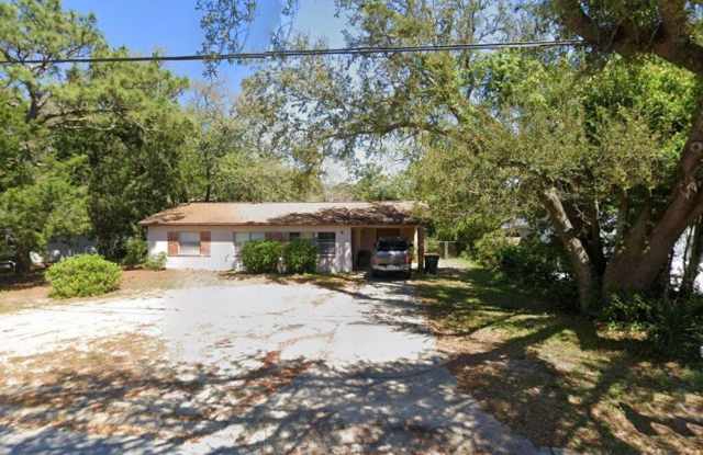 323 NW Hollywood Blvd photos photos