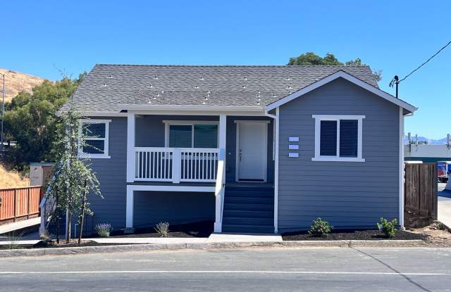Charming 2 Bedroom Home for Rent in Martinez! photos photos