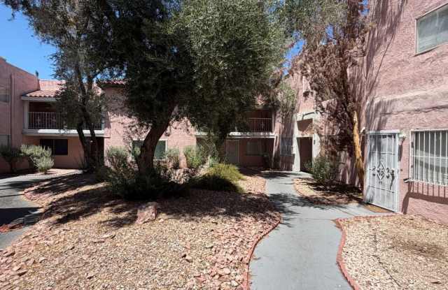AMERICANA Property Mgmt - Remodeled 2 Beds Townhouse near Downtown South photos photos