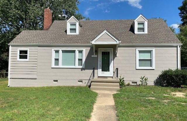 3233 Manorcrest Rd - 3233 Manorcrest Road, Richmond, VA 23234