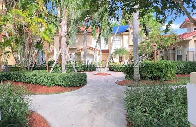 21555 SW 87th Ct Gallery 1