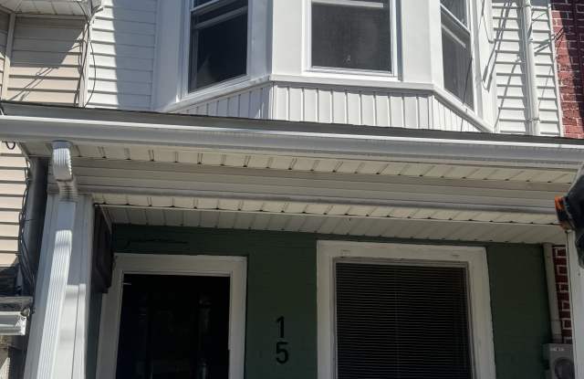 15 North Walnut Street Gallery 1