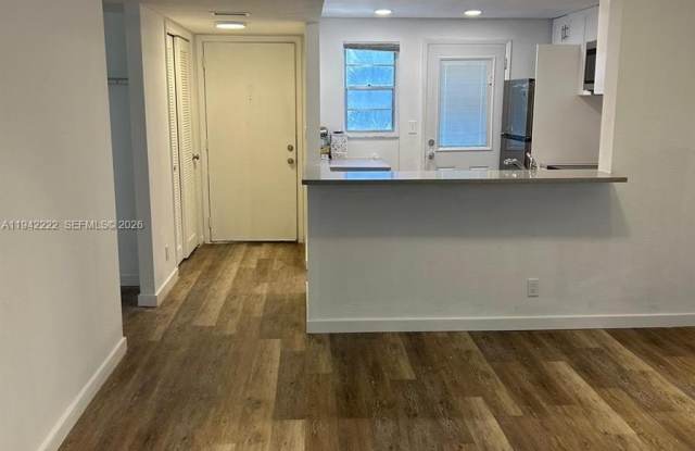 500 NE 12th Ave photos photos 500 NE 12th Ave photos photos