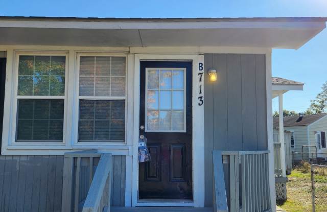 713-B Eva Circle Gallery 1
