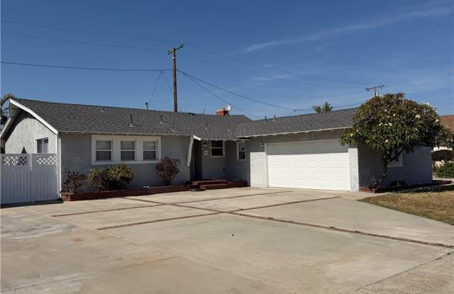 7071 Santa Paula photos photos
