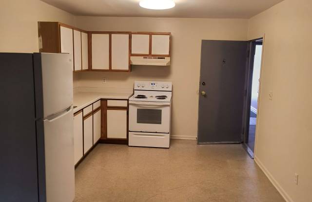 1130 Minns Drive - 2 photos photos