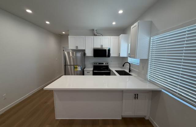 1307 W. 96th St. - 1307 #B photos photos