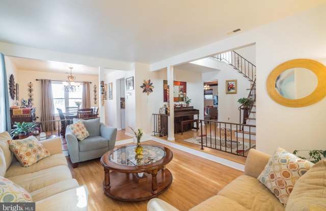 2 HERITAGE VALLEY Drive Gallery 4