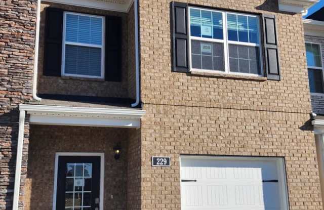 For Lease - Townhome in Lebanon! Gallery 1