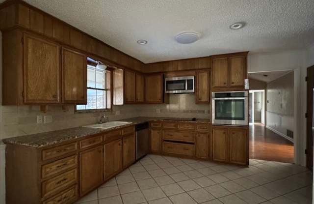 4/2 South Tyler - 613 Carriage Drive, Tyler, TX 75703