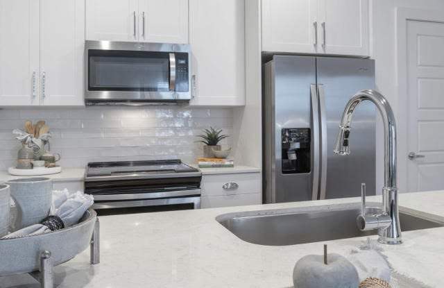 5500 Shopton Road Unit D21 photos photos