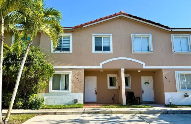 13922 SW 172nd Ter photos photos