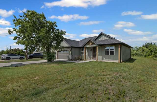 Grand in Granbury! Gallery 1