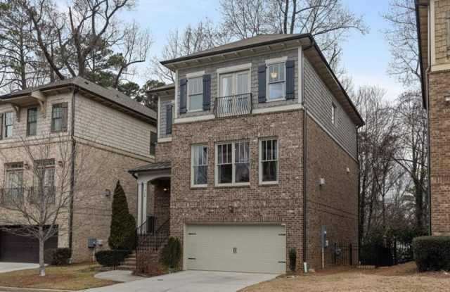 926 Canterbury Lane Gallery 2