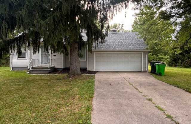 Charming 3-Bedroom Property in Prime Location photos photos