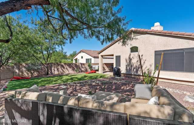 4906 N Sabino Gulch Court photos photos