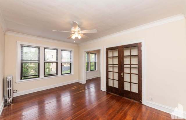 4639 N Paulina photos photos