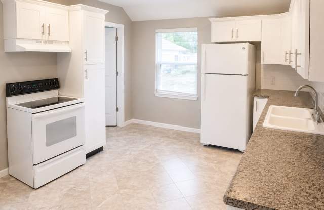 3 Bed / 1 Bath Home in Dubuque photos photos