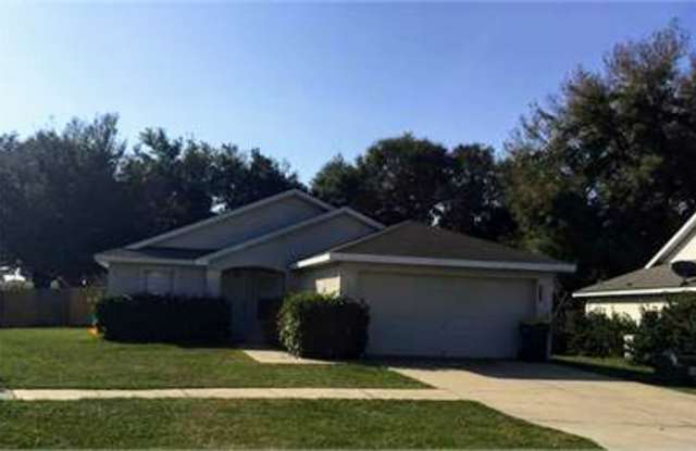 3830 Bayshore Circle - 3830 Bayshore Circle, Tavares, FL 32778