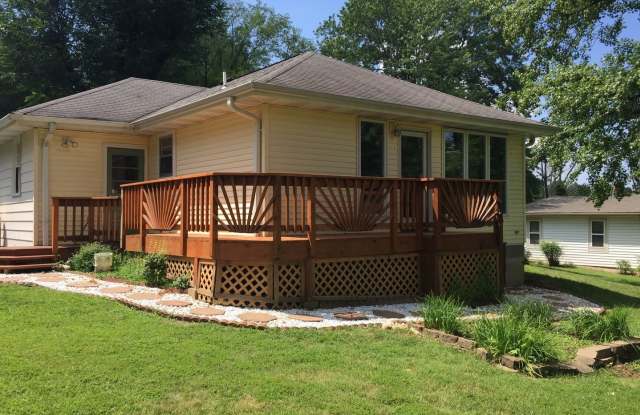 814 Arminda - 814 Arminda Avenue, Kirkwood, MO 63122