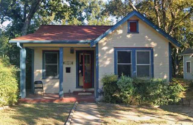 Charming 2/1 House in Hyde Park- Available for August! photos photos Charming 2/1 House in Hyde Park- Available for August! photos photos