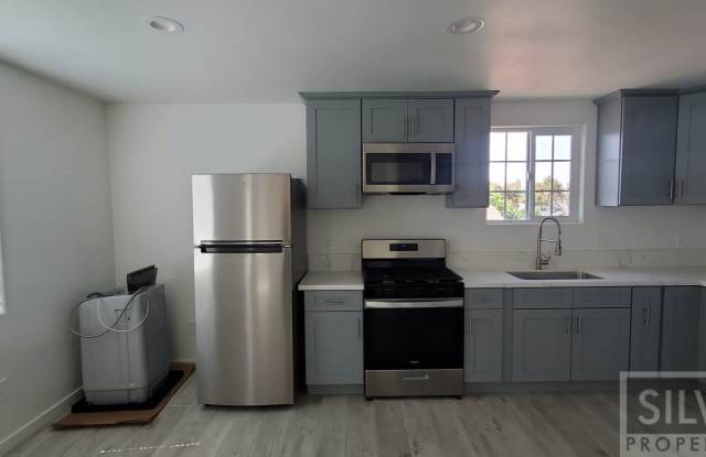 *All Utilities Paid, AC!* Brand New ADU at 521 Summerhill Dr. - 521 Summerhill Drive, Santa Maria, CA 93454