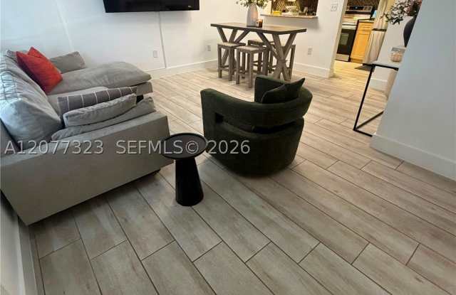 13241 SW 17th Ln Gallery 2