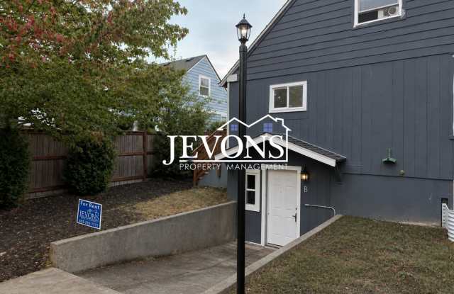 630 N Skyline Dr Tacoma, WA 98406 Gallery 3