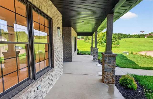 Beautiful Home For Rent in Dalhousie Subdivision Gallery 4